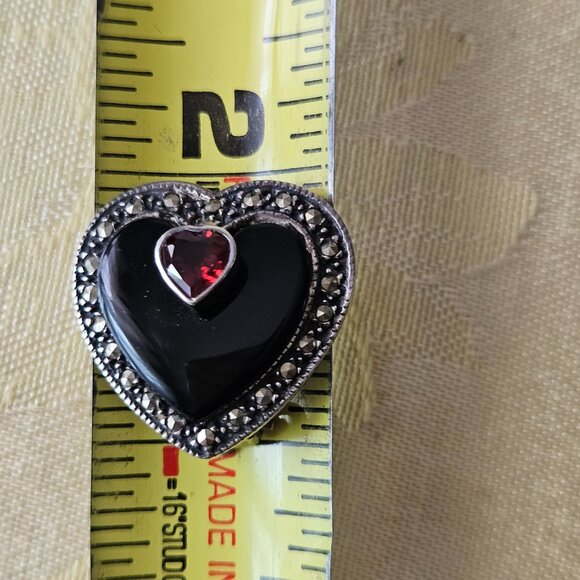 Vintage Onyx and Garnet Sterling Silver Clip Earrings - Picture 7 of 7